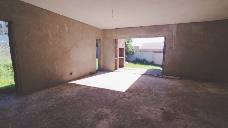 3 Bedroom Property for Sale in Wavecrest Eastern Cape